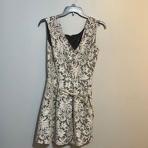 Tiana B. Black and White Sleeveless V-Neck Mini Dress